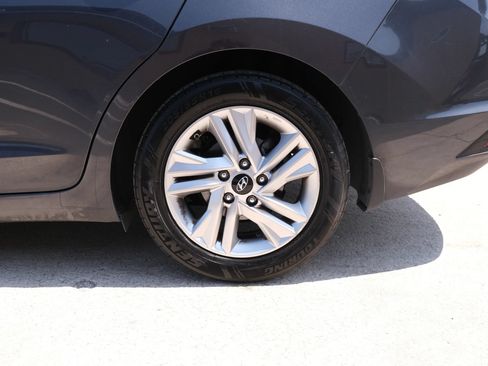 Used 2020 Hyundai Elantra SEL w/ Cargo Package (C1) FWD image 17