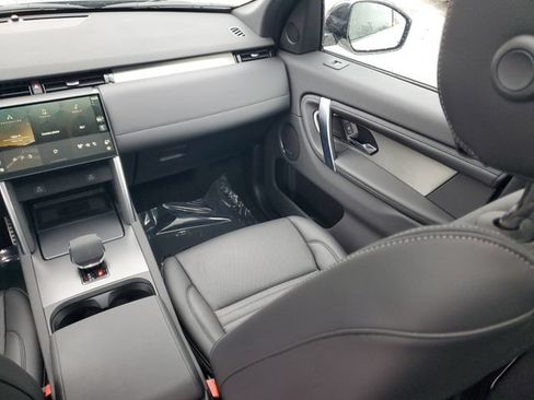 Used 2025 Land Rover Discovery Sport Dynamic SE AWD/4WD image 16