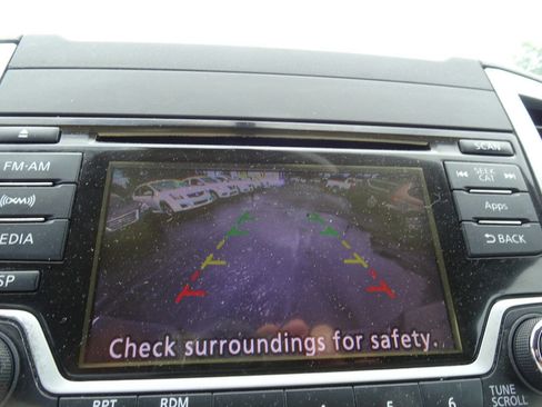 Used 2015 Nissan Frontier SV w/ SV Value Truck Package image 37