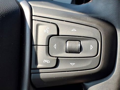 Used 2025 GMC Sierra 1500 AT4 w/ AT4 Premium Package AWD/4WD image 28