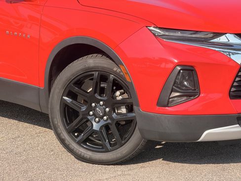 Used 2020 Chevrolet Blazer LT FWD image 3