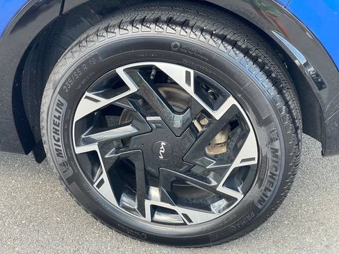 Used 2025 Kia Sportage SX AWD/4WD image 33