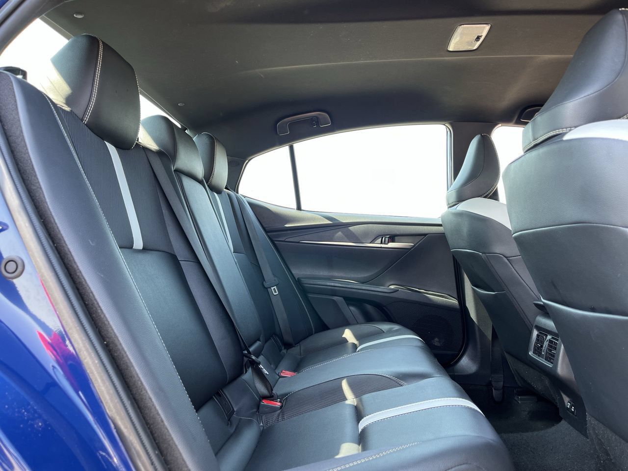 Used 2025 Toyota Camry SE FWD image 26