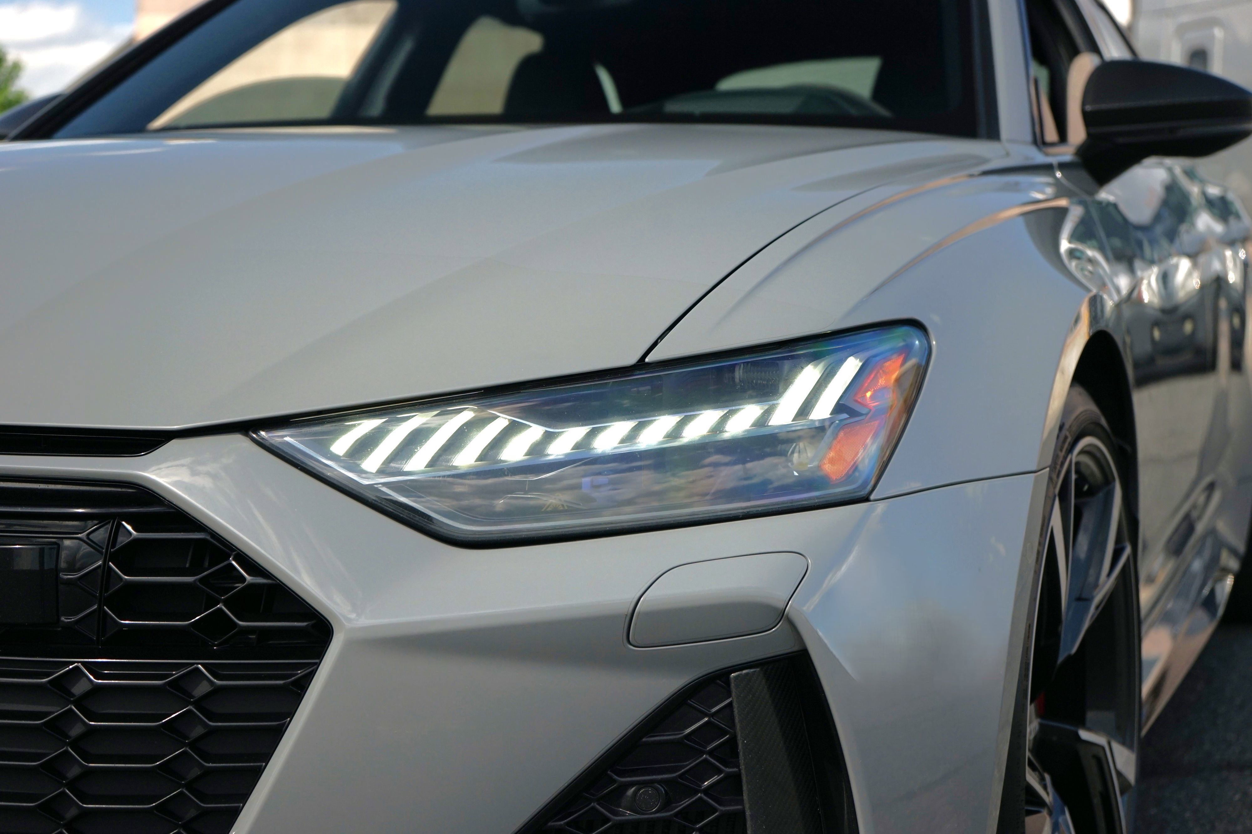 Used 2022 Audi RS 6 AWD/4WD image 8