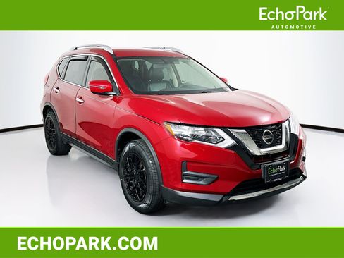 Used 2017 Nissan Rogue S w/ Appearance Package FWD image 1