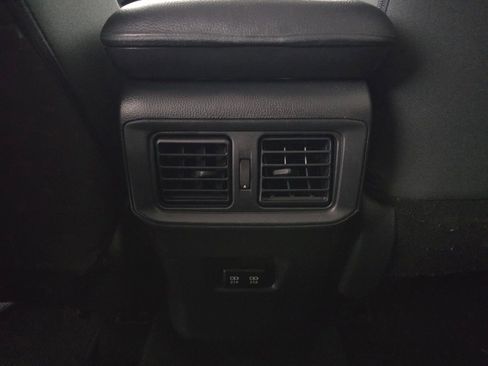 Used 2020 Toyota RAV4 XLE w/ Carpet Mat Package image 26