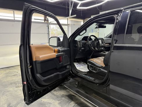 Used 2017 Ford F150 Limited AWD/4WD image 11