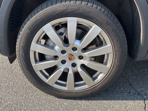 Used 2017 Porsche Cayenne S AWD/4WD image 10