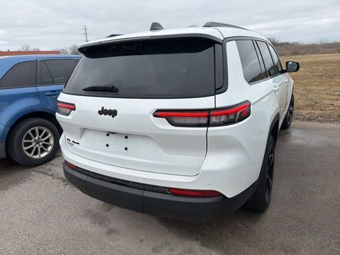 Used 2021 Jeep Grand Cherokee L Laredo image 11