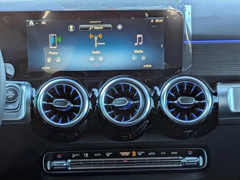 New 2026 Mercedes-Benz GLB 250 4MATIC image 11