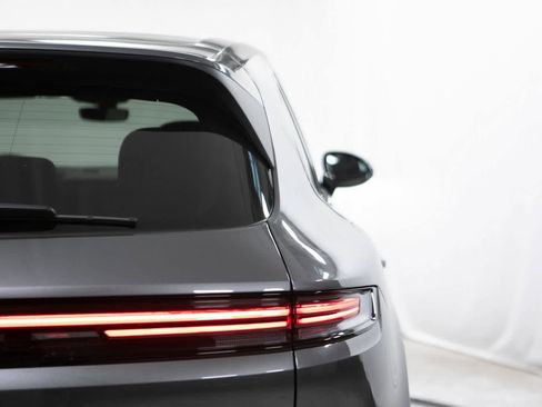 New 2026 Porsche Cayenne S image 39