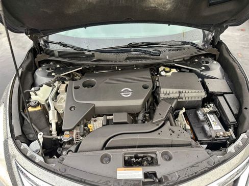 Used 2015 Nissan Altima 2.5 SV image 15