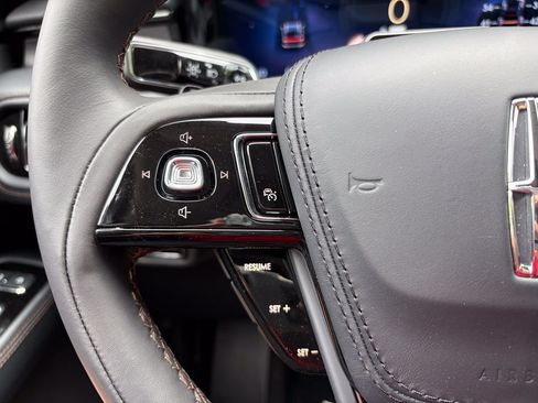 New 2026 Lincoln Aviator AWD image 47