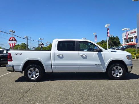 Used 2022 RAM 1500 Laramie AWD/4WD image 7
