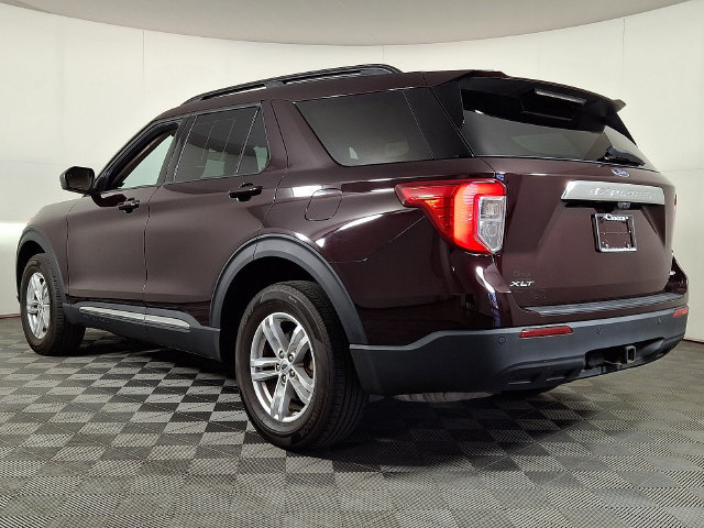 Used 2023 Ford Explorer XLT w/ Class IV Trailer Tow Package AWD/4WD image 7