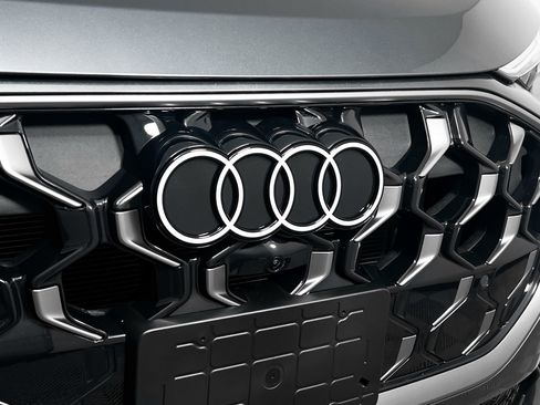 New 2025 Audi Q5 Premium Plus image 11