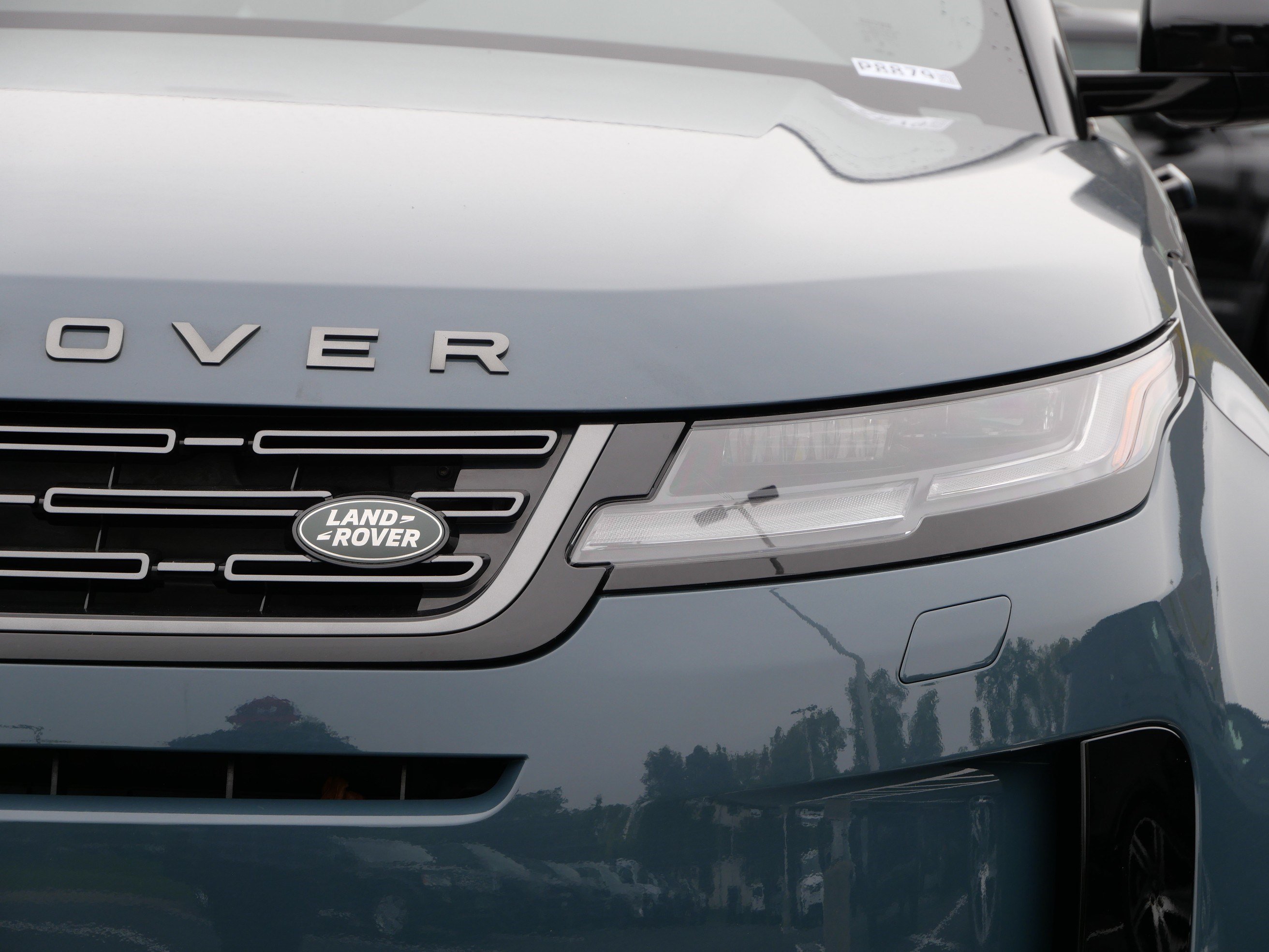 Used 2026 Land Rover Range Rover Evoque S AWD/4WD image 9