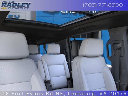New 2026 Chevrolet Suburban Premier image 26