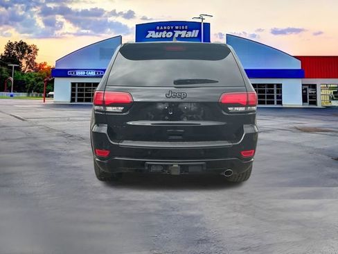 Used 2020 Jeep Grand Cherokee Altitude AWD/4WD image 6