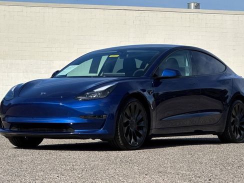 Used 2023 Tesla Model 3 Performance image 8