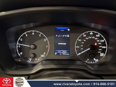 Certified 2024 Toyota Corolla Cross LE image 15