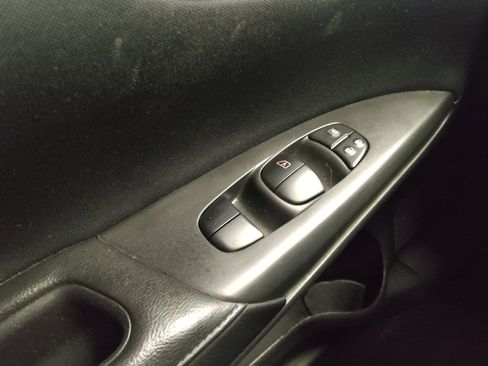 Used 2017 Nissan Sentra SR w/ SR Midnight Edition FWD image 27