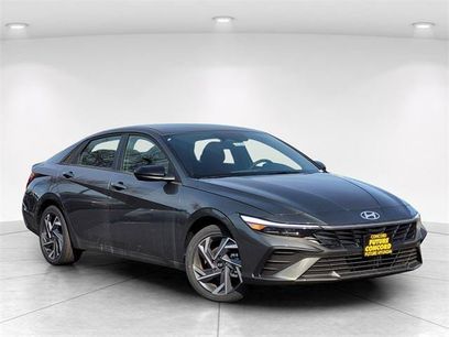 New 2025 Hyundai Elantra SEL w/ Cargo Package