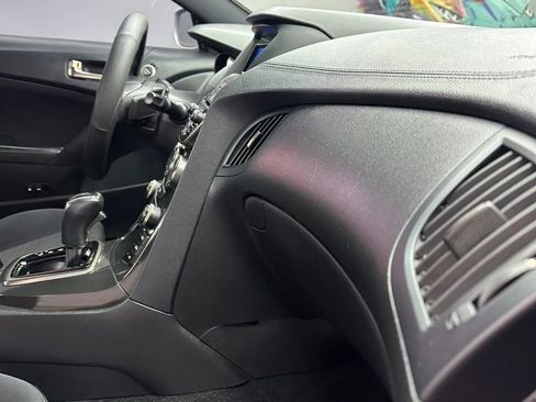 Used 2014 Hyundai Genesis 2.0T image 20