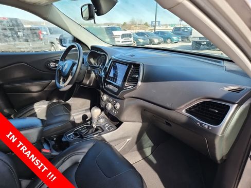 Certified 2019 Jeep Cherokee Limited image 17