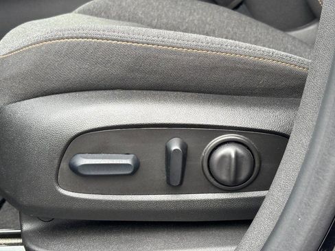 Used 2024 Chevrolet Equinox LT w/ LPO, Floor Liner Package image 15