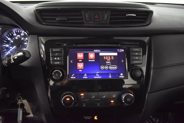 Used 2020 Nissan Rogue S w/ Special Edition Package AWD/4WD image 18