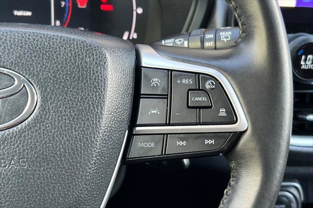 Certified 2024 Toyota Grand Highlander FWD image 28