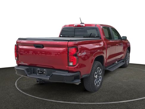 Used 2024 Chevrolet Colorado Z71 w/ Z71 Convenience Package 2 AWD/4WD image 6