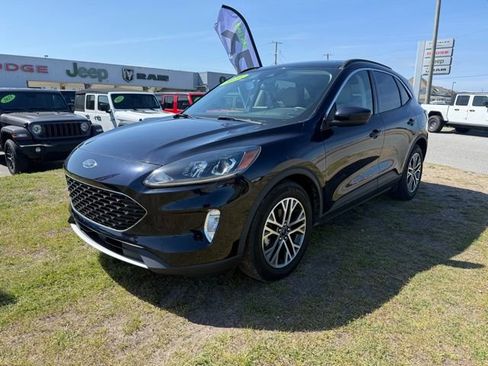 Used 2021 Ford Escape SEL w/ Technology Package image 3