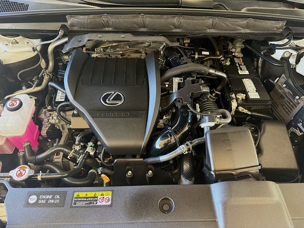 Used 2023 Lexus RX 350 F Sport w/ Cold Area Package AWD/4WD image 35