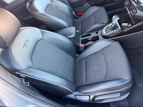 Used 2023 Kia Forte GT-Line w/ GT-Line Technology Package FWD image 35