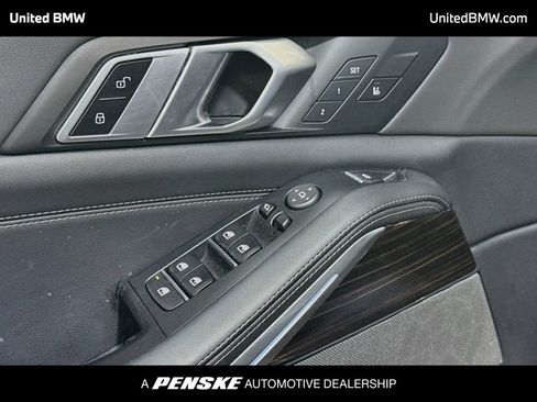 Used 2025 BMW X5 xDrive50e w/ M Sport Package AWD/4WD image 10