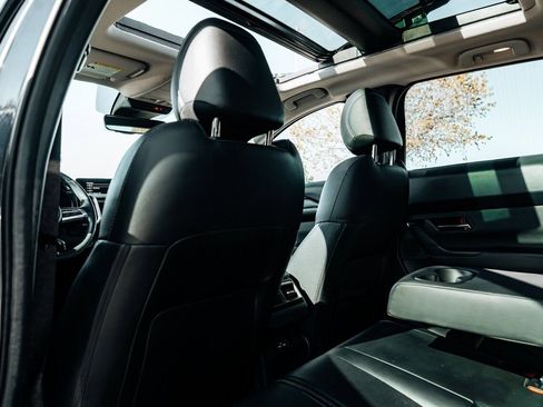 Used 2024 MAZDA CX-50 AWD 2.5 S w/ Premium Plus Pkg image 36