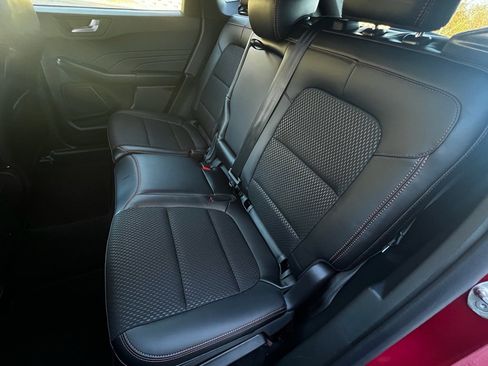 Used 2025 Ford Escape ST-Line w/ Equipment Group 301A image 13