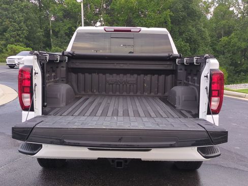 Used 2022 GMC Sierra 1500 Elevation w/ Elevation Premium Package AWD/4WD image 33