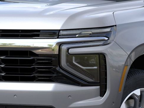 New 2026 Chevrolet Suburban LS w/ Max Trailering Package AWD/4WD image 10
