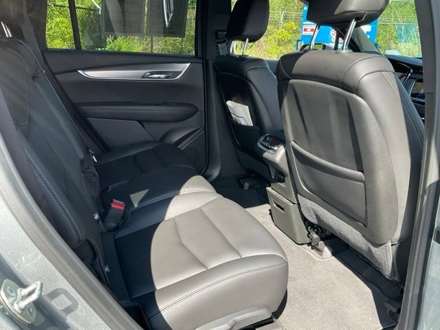 Used 2024 Cadillac XT6 Luxury FWD image 21