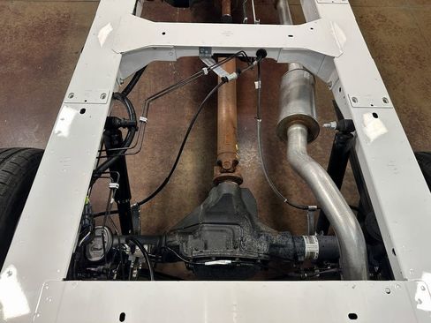 Used 2023 Ford Transit 350 DRW AWD image 75