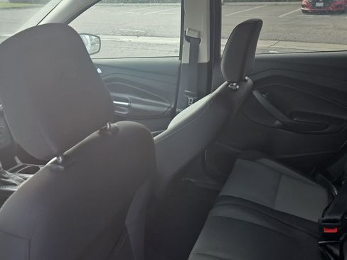 Used 2018 Ford Escape SE image 11