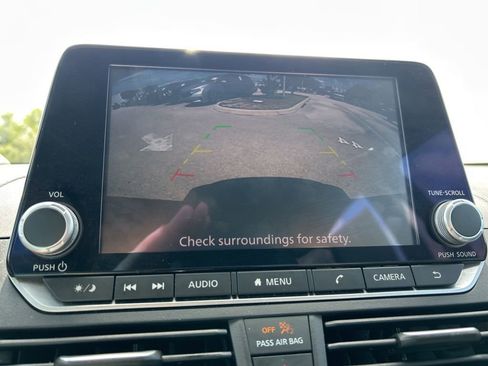 Used 2023 Nissan Altima 2.5 SR image 28