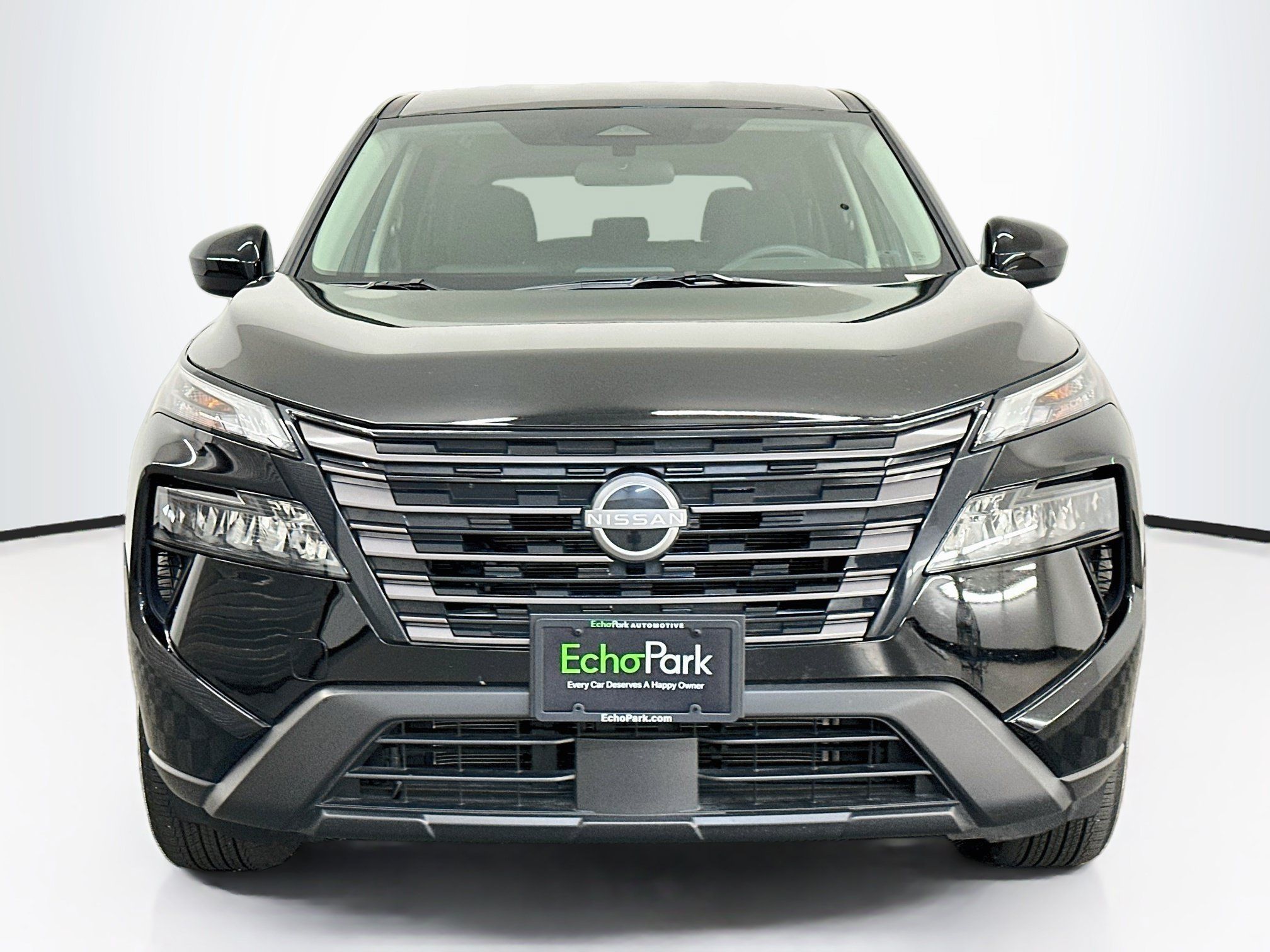 Used 2026 Nissan Rogue SV AWD/4WD image 2