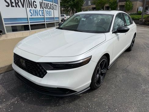 New 2026 Honda Accord SE image 2