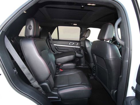 Used 2019 Ford Explorer Sport w/ Equipment Group 401A image 32