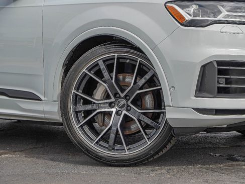 Certified 2022 Audi Q7 3.0T Prestige image 1