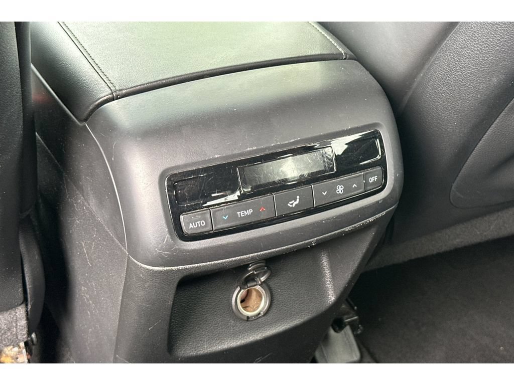 Used 2024 Hyundai Palisade SEL FWD image 14